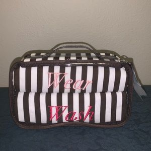 Henri Bendel Wash and Wear Travel Laundry Set